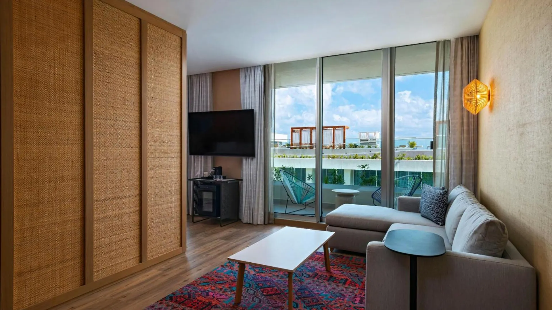 Aloft Playa Del Carmen Hotel 5*,