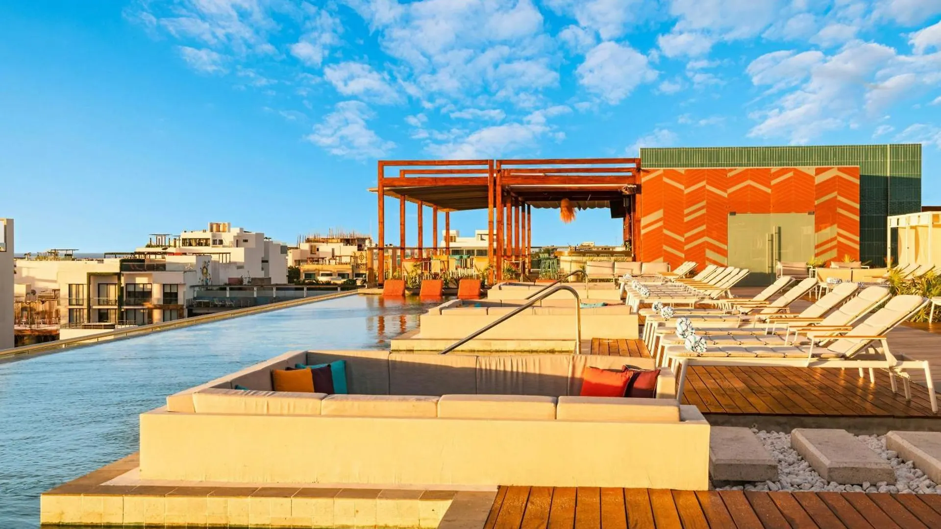 Aloft Playa Del Carmen Hotel 5*,